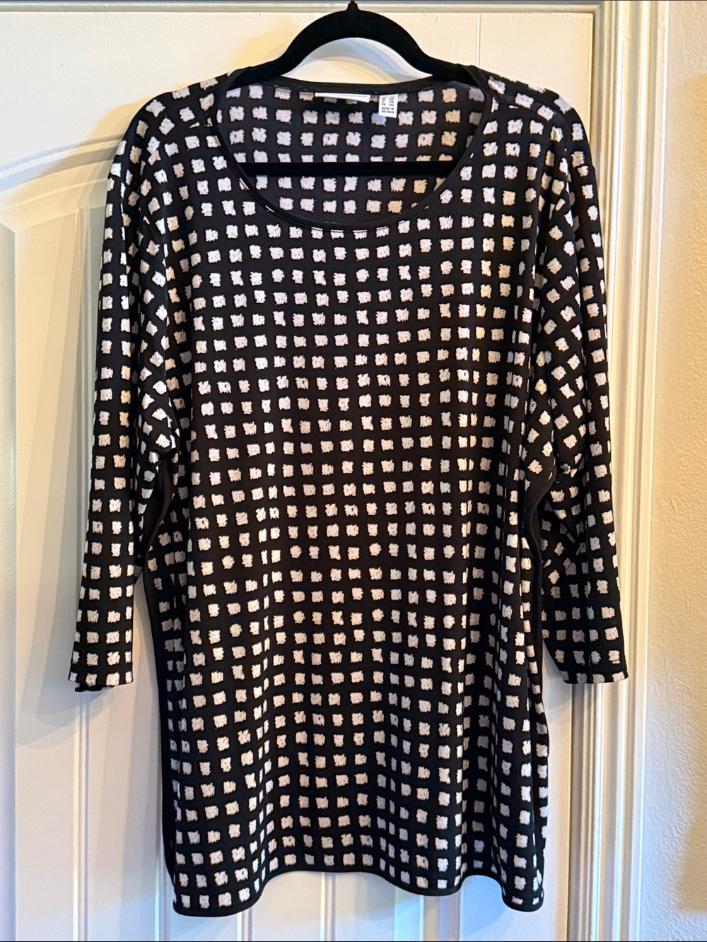 Susan Graver Black and White Grid Print Long Sleeve Dress